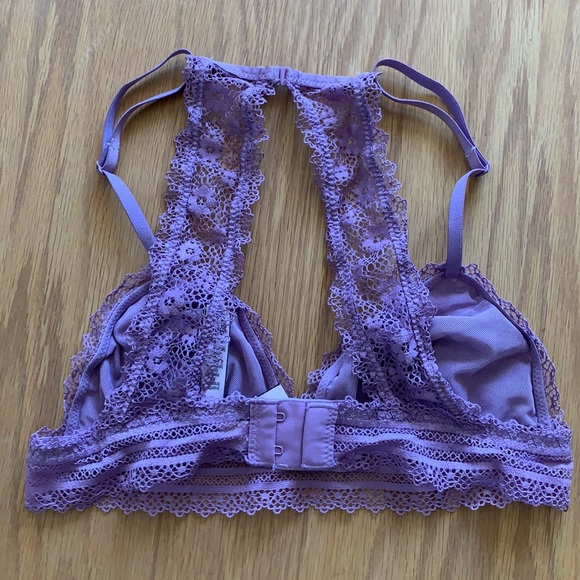 Victoria’s Secret lavender bralette - Picture 2 of 6